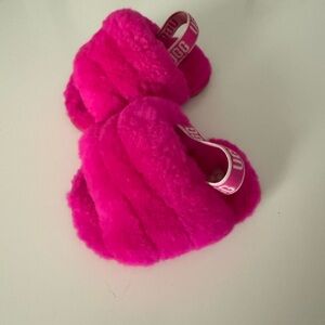 Baby UGG “Fluff Yeah” slippers